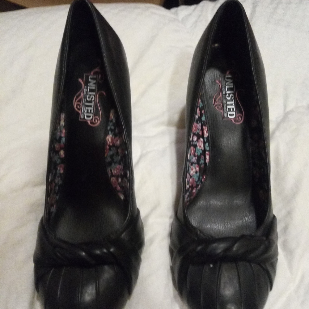 580) women's shoes. Unlimited. Kenneth Cole production - Picture 3 of 7